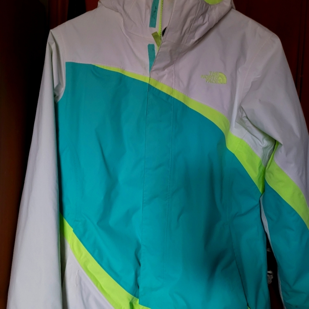 The North Face Youth Winter Jacket 14/16 EUC